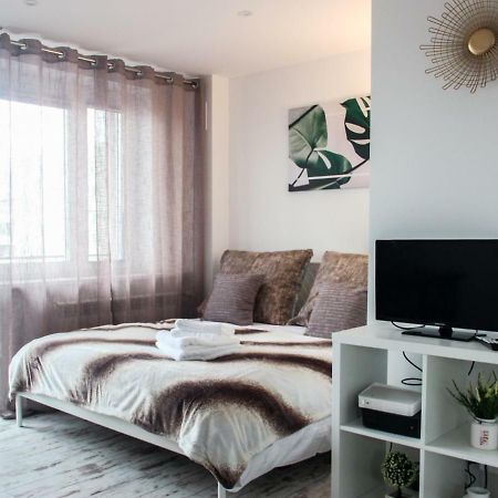 Sunny City Center Apartment Warsaw Exterior photo